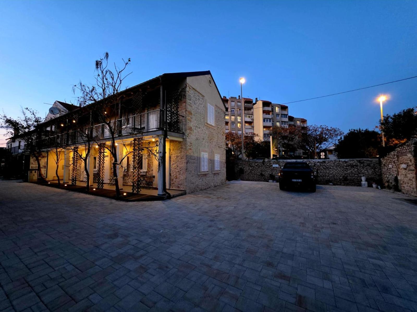 Guverna New City Accommodation Задар Екстериор снимка